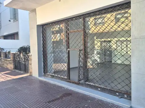Local en Alquiler en Villa Ballester, USD 700