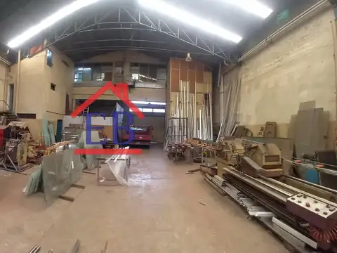 Galpon en Venta 40  mts Fondo