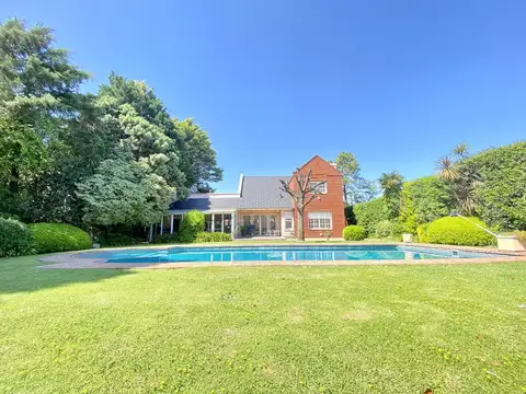 Casa en Venta en el Barrio Privado El Rodal - Canning