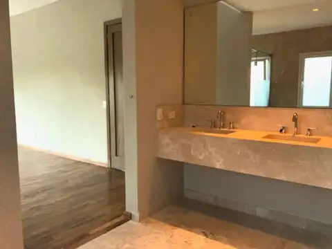 Casa en Venta de 8 dormitorios