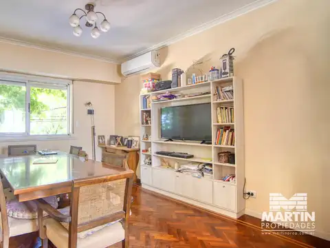 Casa en venta San Isidro. Apto crédito - P.A 3 amb impecable con cochera.