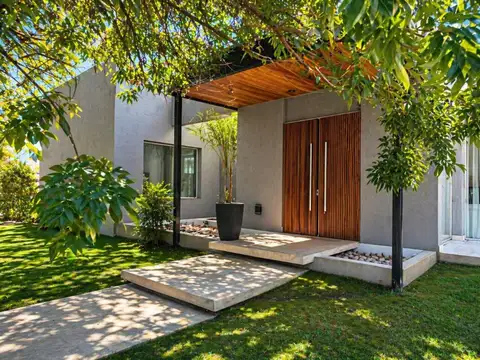VENTA CASA 4 AMB 1 PLANTA C/PILETA CARMEL CC PILAR