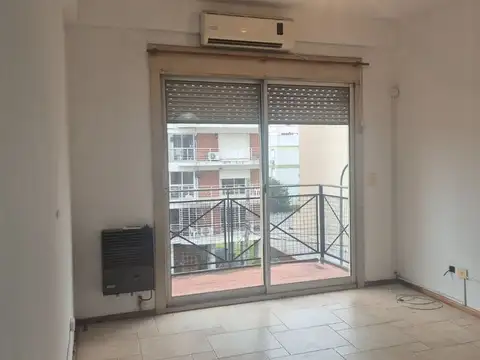 2 AMBIENTES CON BALCON-SAAVEDRA