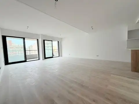 4 AMB SUITE LAVADERO DEP SERV PISO ALTO COCHERA INCLUIDA, AMENITIES