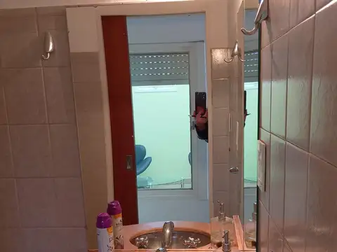 Departamento Planta Alta  a 30mts Av. Rosales