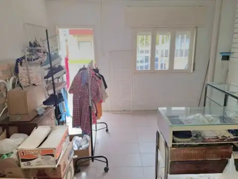 Venta casa 3 amb con cochera y local