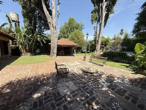 Casa en Venta con 1 cochera