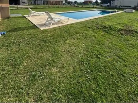 Casa 6 ambientes con 3 baños