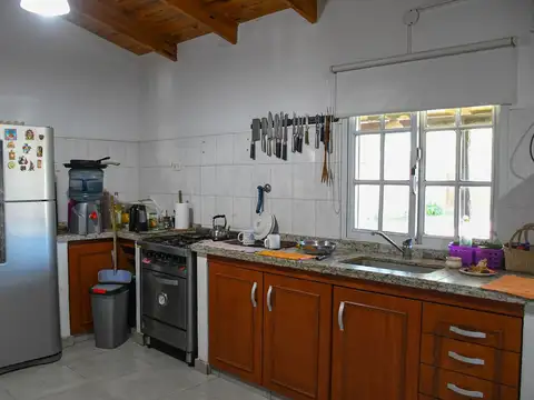 Casa en Venta con 3 cocheras