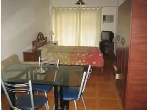 Presidente José Evaristo Uriburu 700