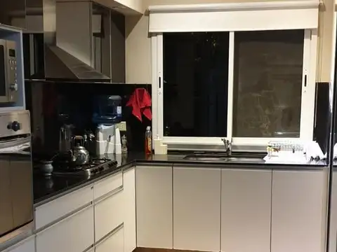 Casa en Alquiler en Funes, USD 3.000