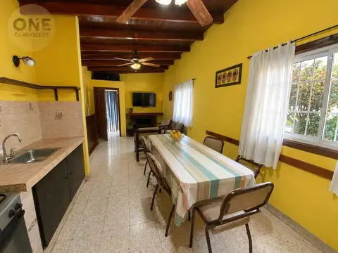 Casa en venta - Calle 143 esquina 63, Los Hornos