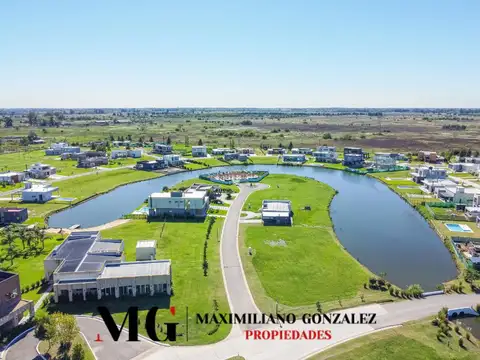Terreno en Venta 20  mts Fondo