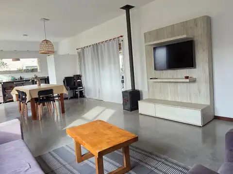 Casa en Alquiler Temporal en Funes, USD 900