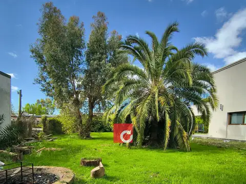 15 E/52 y 54-Lote en venta en Villa del Plata Sur 100