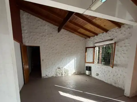 Casa en Venta en Barrio 2 De Abril, USD 52.000
