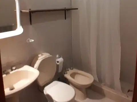 VENTA CASA 2 DORM SALSIPUEDES PILETA COCHERA