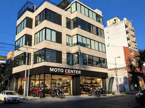 Espectacular oficina a ESTRENAR -San Martín Centro