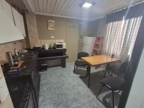 CASA DE 2 DORMITORIOS EN ALQUILER PARA EMPRESAS
