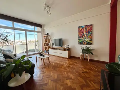 VENTA DPTO 5 AMB CABALLITO CON BALCON AL FRENTE