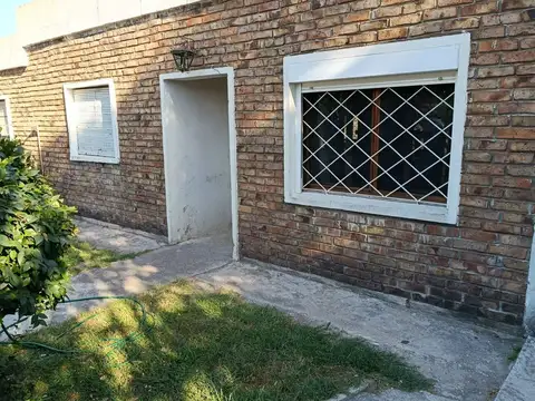 Alquiler casa 1 dormitorio en Barros Blancos 