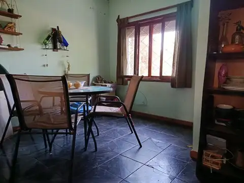 Bartolomé Mitre esquina Elias Regules 100