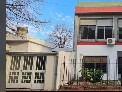 Casa 3 ambientes en ph buen estado
