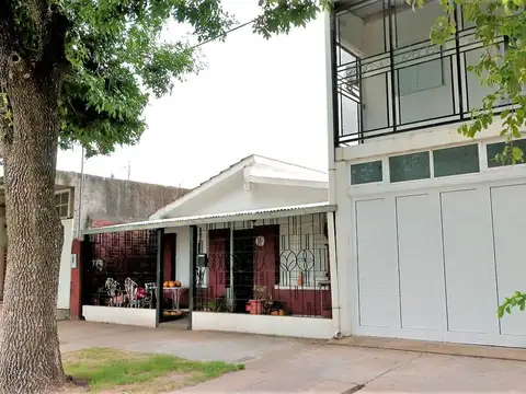 SE ALQUILA CASA EN AVELLANEDA