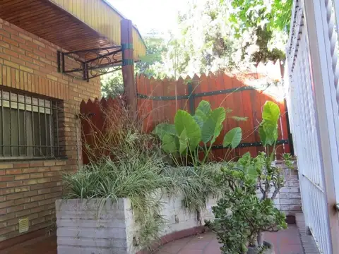 CASA VENTA TRES AMBIENTES VILLA UDAONDO ITUZAINGO