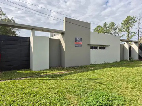 Departamentos de 1 dormitorio en planta baja en Colonia Benitez