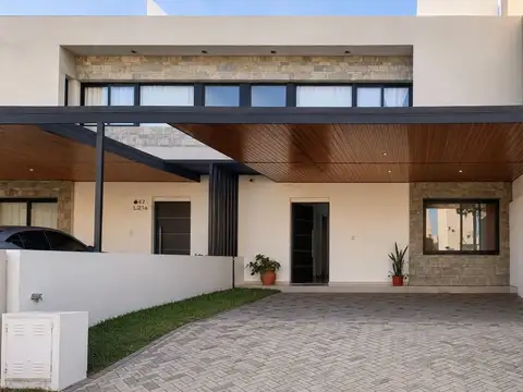 Casa en Venta en Countries y Barrios Cerrados en Córdoba Capital, Capital