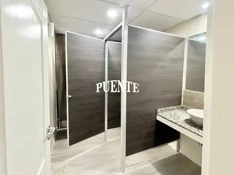 Oficinas Profesionales en Canning, Esteban Echeverria - Frente a Disco
