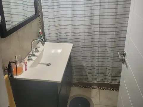 Casa en Alquiler en Álvarez Del Bosque, USD 1.500