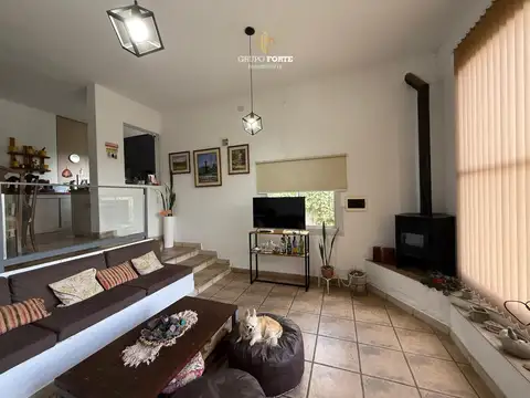 Casa en Venta con 1 cochera