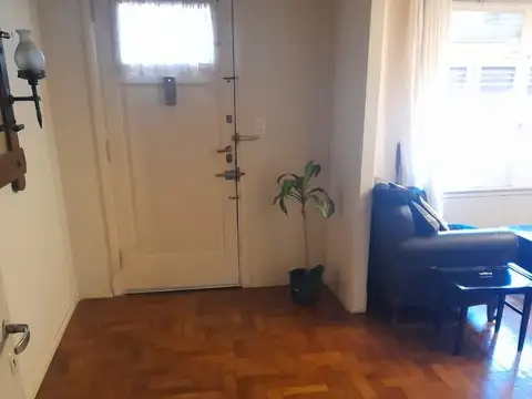 Casa en Alquiler con 1 cochera