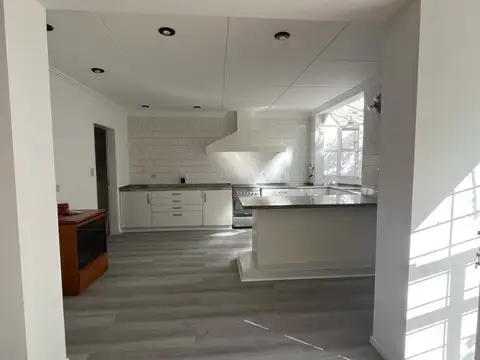 Casa en Alquiler en Echesortu, $ 1.300.000