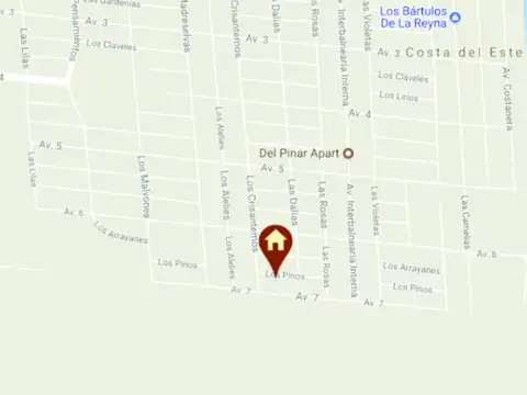 Los Pinos (entre Crisantemos y Las Dalias)