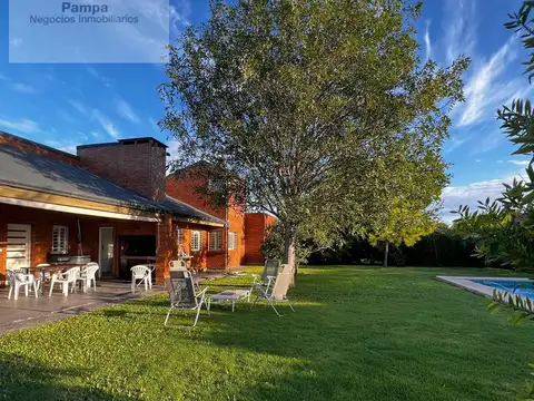 Casa de 3 dormitorios - Venta