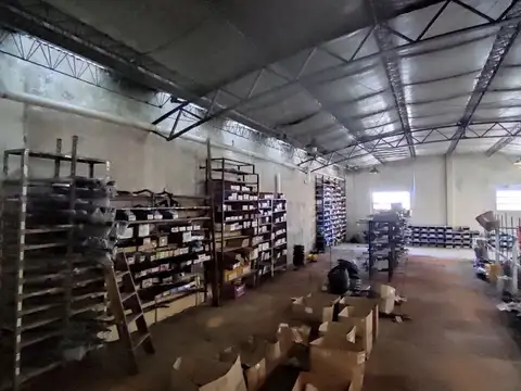 Galpon en Venta en Villa Ballester, USD 238.000