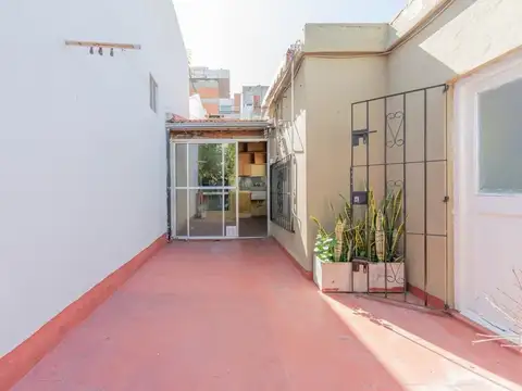 Depto Tipo Casa en Venta en Coghlan, USD 250.000