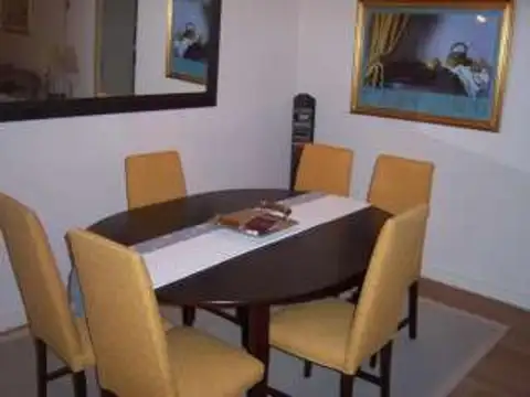 J Manso 1100, Piso 1