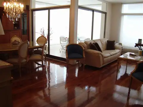Departamento en Alquiler de 3 dormitorios