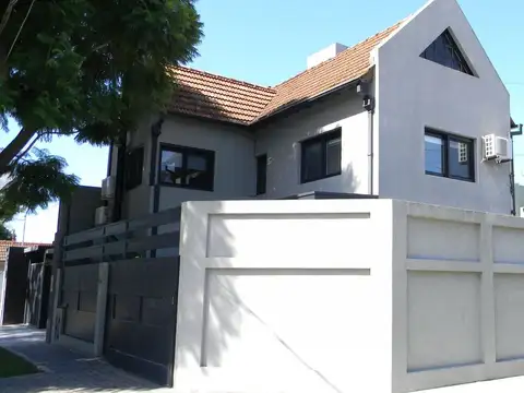 Casa 6 ambientes con 1 baño