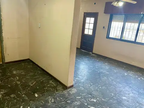 Depto Tipo Casa 3 ambientes con 1 baño