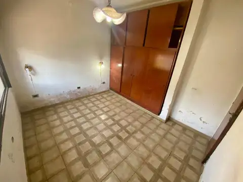 Depto Tipo Casa en Venta 57 años