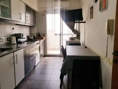 Departamento 3 ambientes con 2 baños