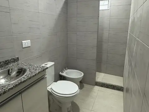 Departamento 2 ambientes a estrenar en primer piso –  Temperley saens Peña 1608