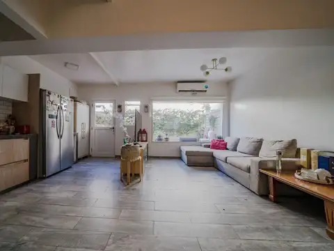 VENTA CASA 4 AMBIENTES OLIVOS