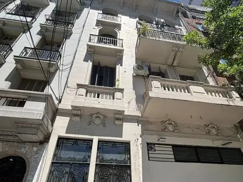 Av. Rivadavia al 1900