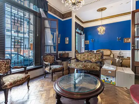 Casa 10 ambientes con 3 baños